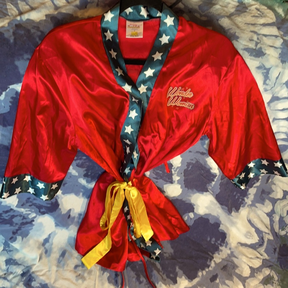 Satin Wonder Woman robe! One size fits all!